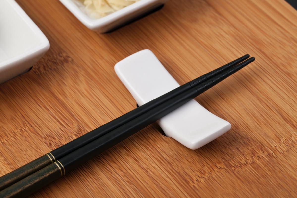 Chopstick Manners in&nbsp;Japan
